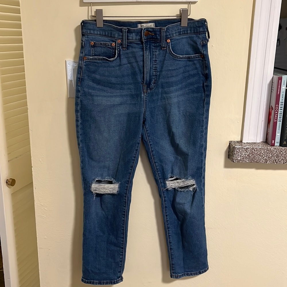 Madewell size 29 capris ripped jeans
